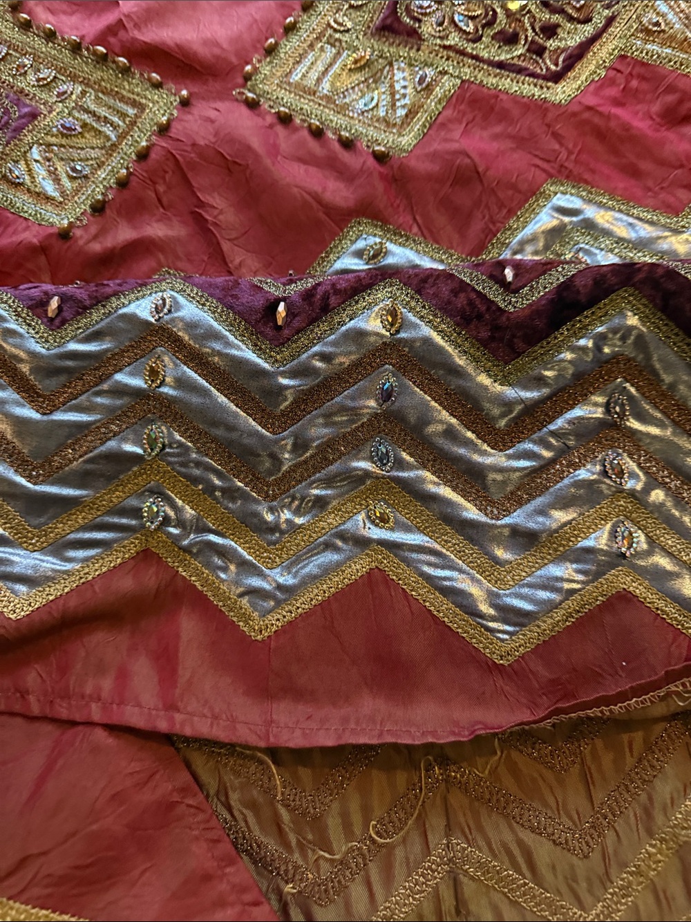 Embellished Red Kurta - Picture 8 of 9